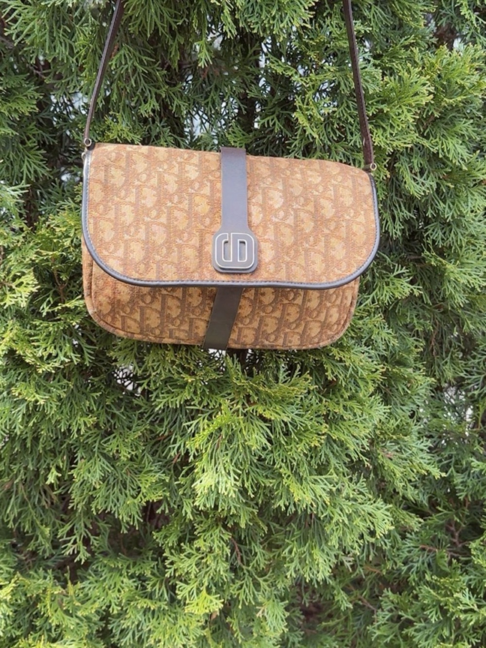 ✨ Christian Dior Trotter Canvas Shoulder Bag – Brown/Gold ✨ - Picture 5 of 17